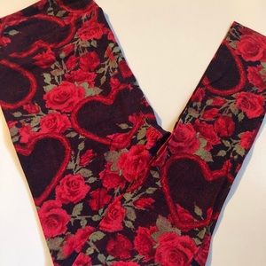 LuLaRoe TC Valentines Leggings